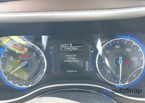 2021 Chrysler Voyager Lxi z USA, uszkodzony, nr VIN 2C4RC1DG0MR533974